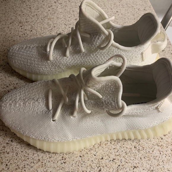 Yeezy Boost 350 V2 Cream/triple white Sz 7 men wm8 - Picture 4 of 6